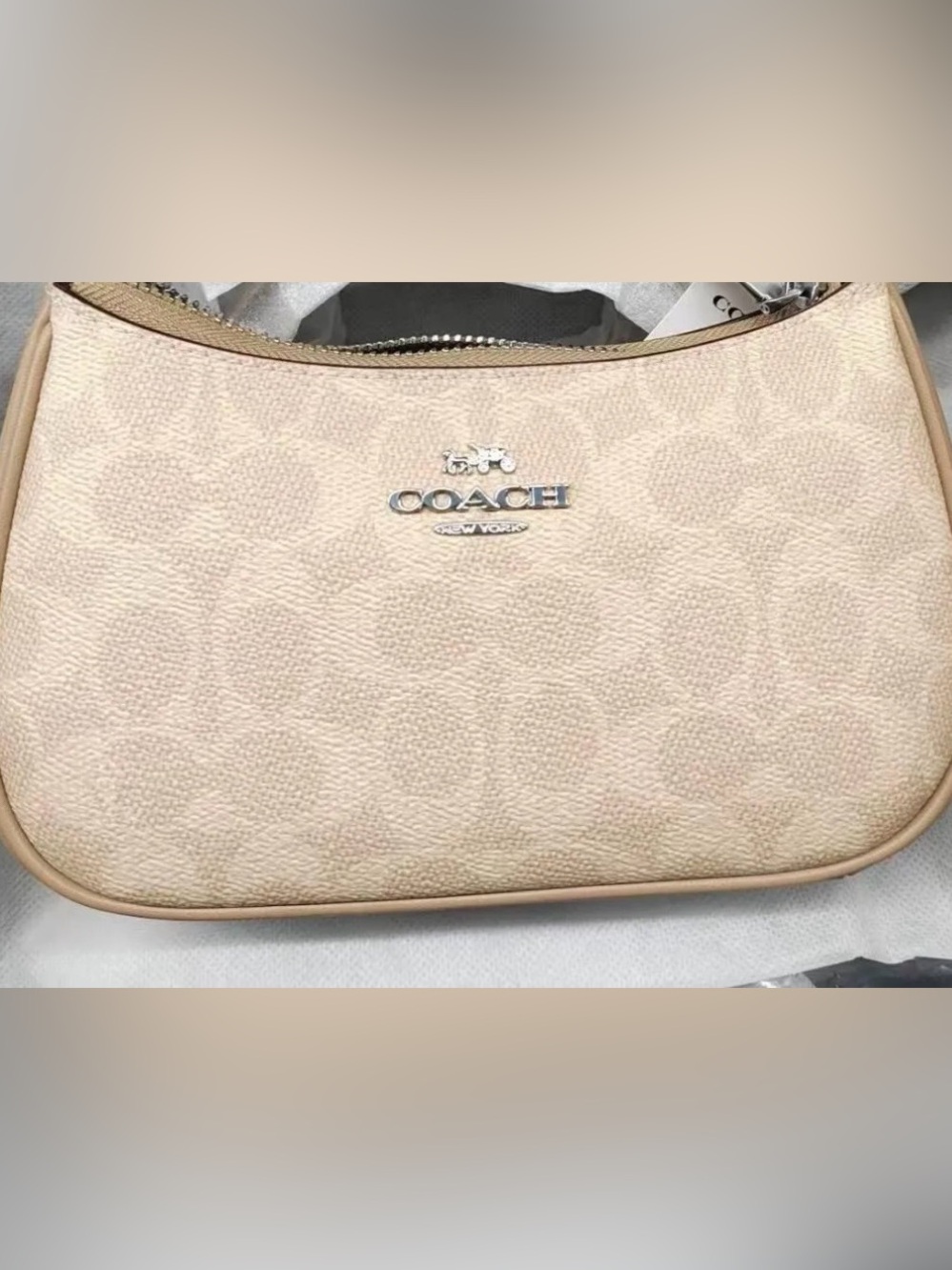 Coach Cream Leather shoulder bag